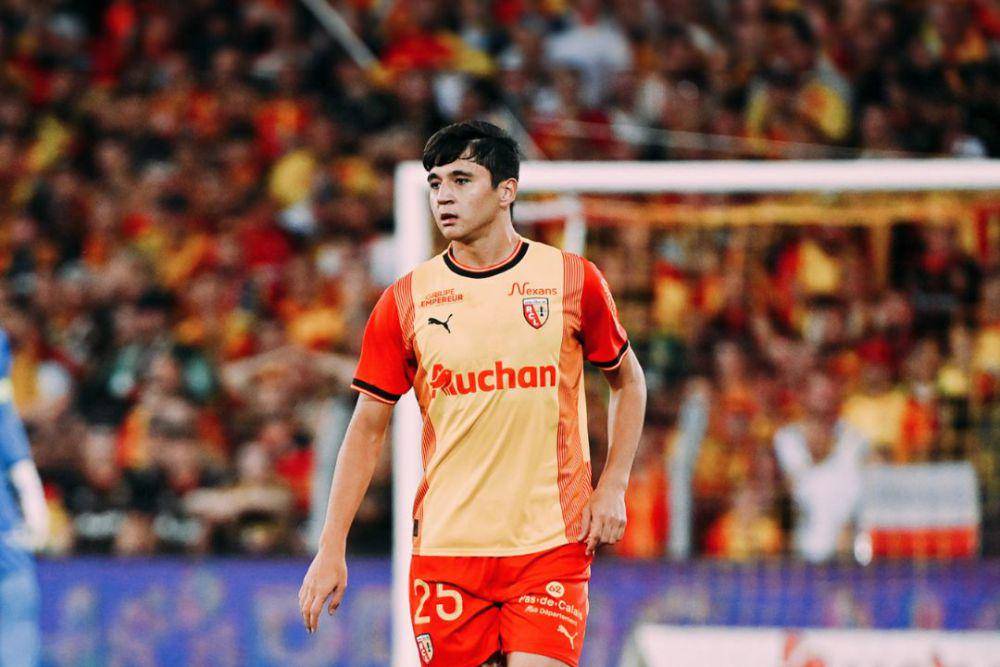 Abdukodir Khusanov, bek muda andalan RC Lens (rclens.fr)