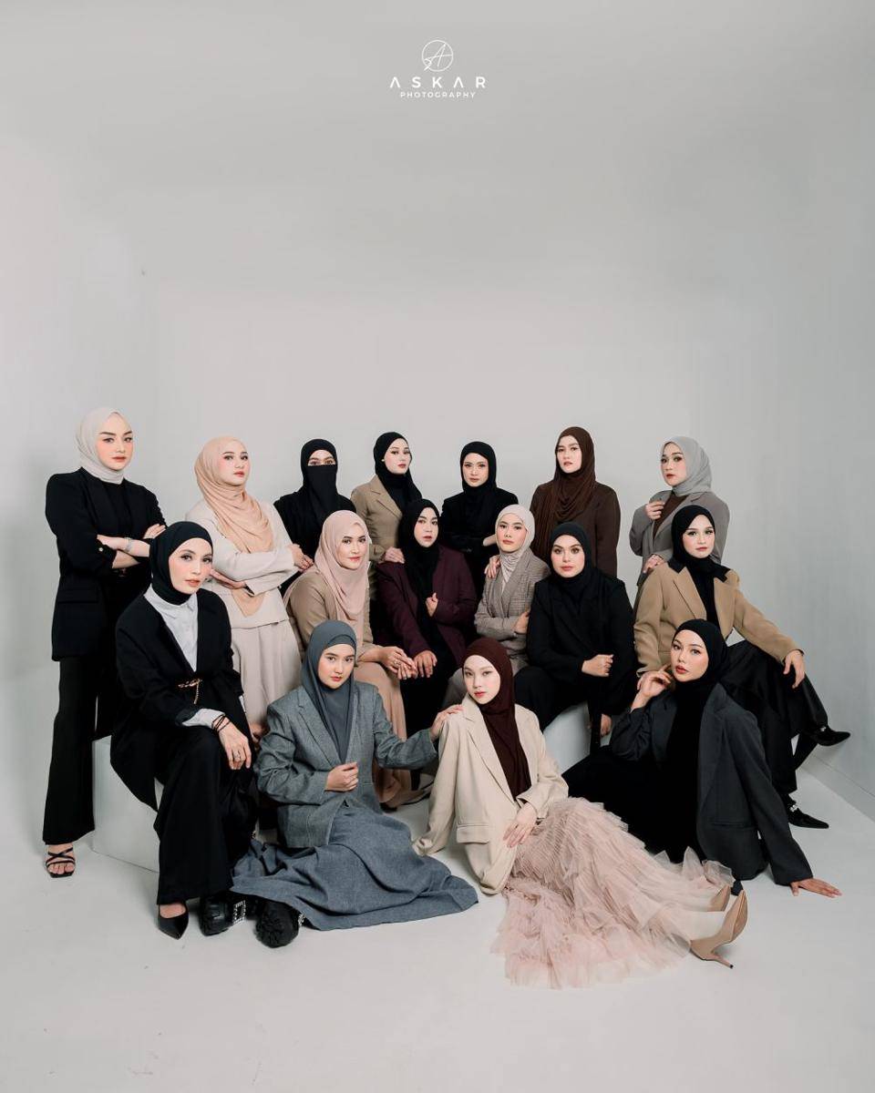 potret photoshoot geng Butterfly (instagram.com/vebbypalwinta)