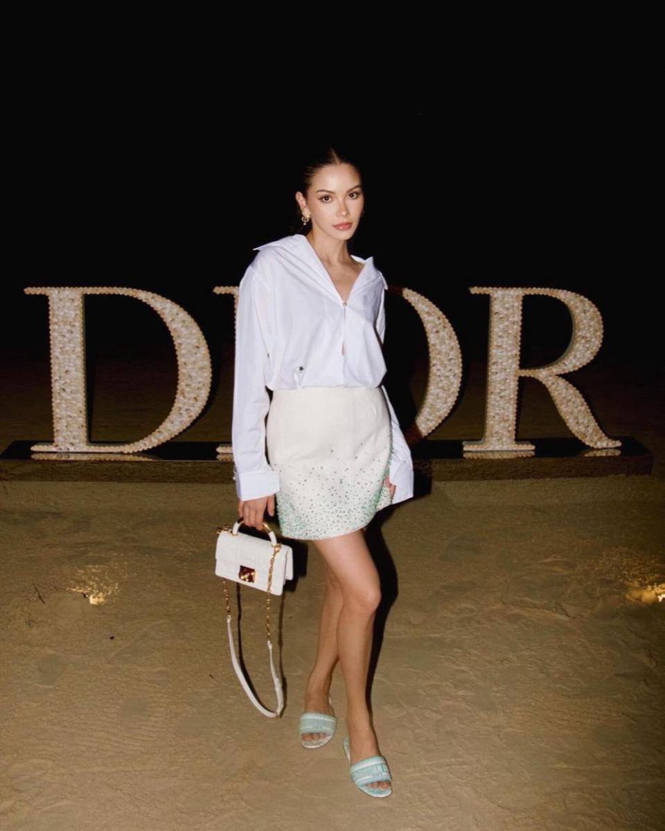 ide styling bawahan rok ala Alyssa Daguise (instagram.com/alyssadaguise)