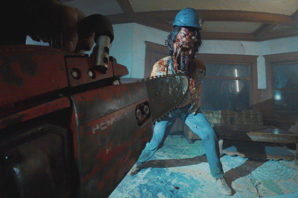 segmen "Stork" dalam film V/H/S/Beyond (dok. Shudder/V/H/S/Beyond)