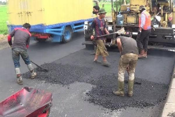 Ilustrasi perbaikan jalan (Antara Foto)