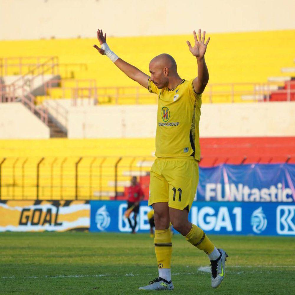 Youssef Ezzejjari (instagram.com/psbaritoputeraofficial)