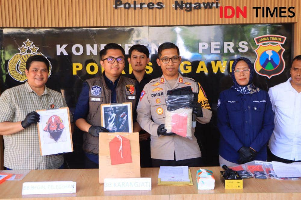 Tersangka TF (18), warga Desa Ngrayudan, Kecamatan Jogorogo, Kabupaten Ngawi Jawa Timur, nekat melakukan tindakan pelecehan terhadap seorang ibu rumah tangga ditangkap. IDN Times/ Riyanto.