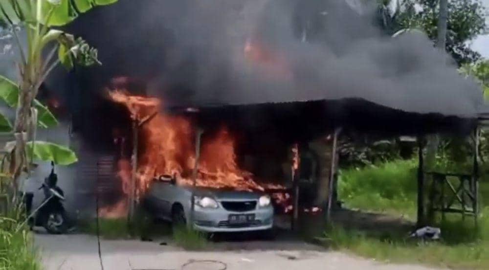 Bengkel di Padang Terbakar, Kerugian Capai Rp400 Juta