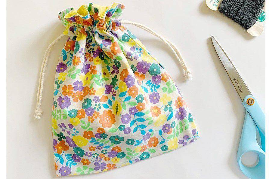 pouch dari bedong bayi bekas (instagram.com/keiko_olsson)