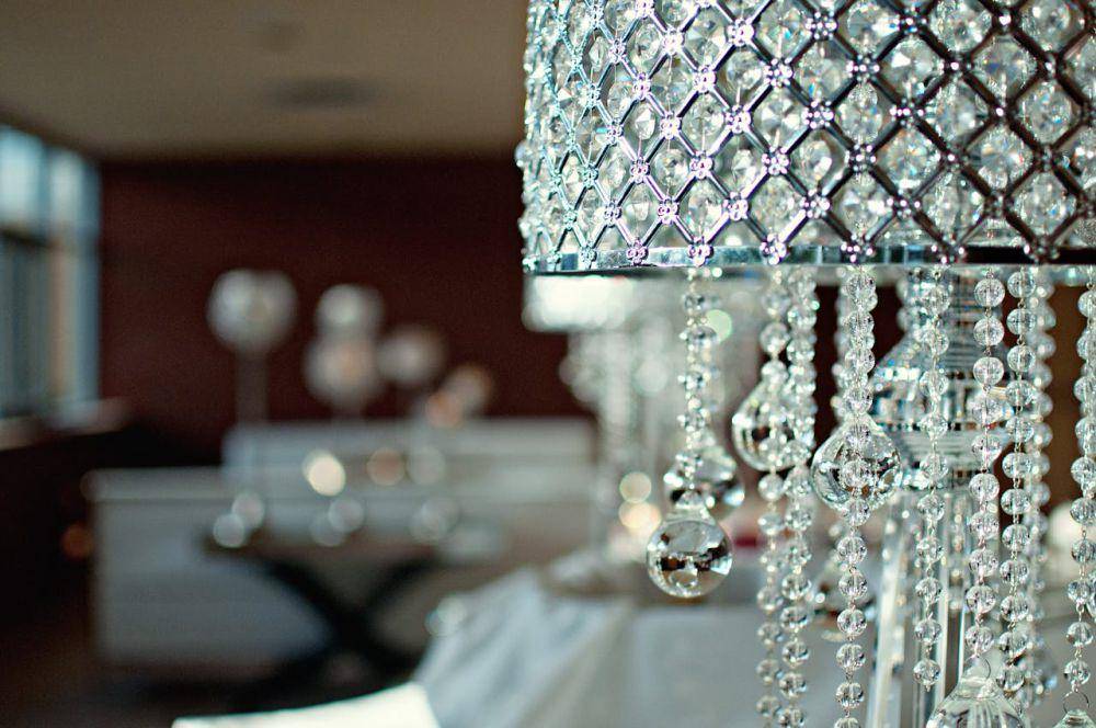 inspirasi lampu kristal (pexels.com/Scott Webb)
