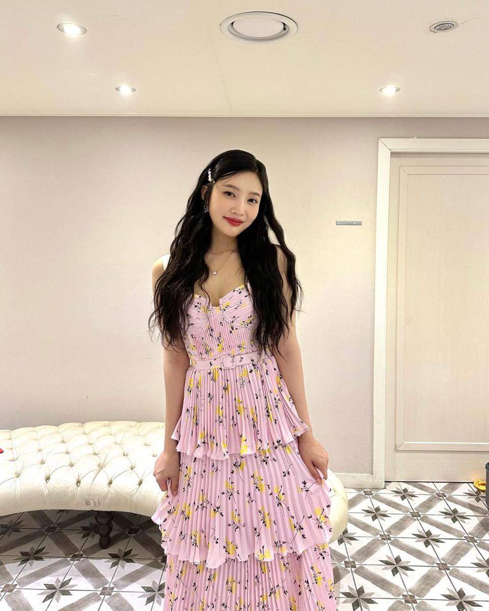 Joy Red Velvet (instagram.com/_imyour_joy)