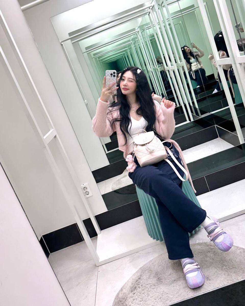 Joy Red Velvet (instagram.com/_imyour_joy)