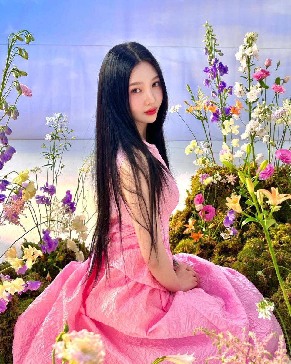 Joy Red Velvet (instagram.com/_imyour_joy)