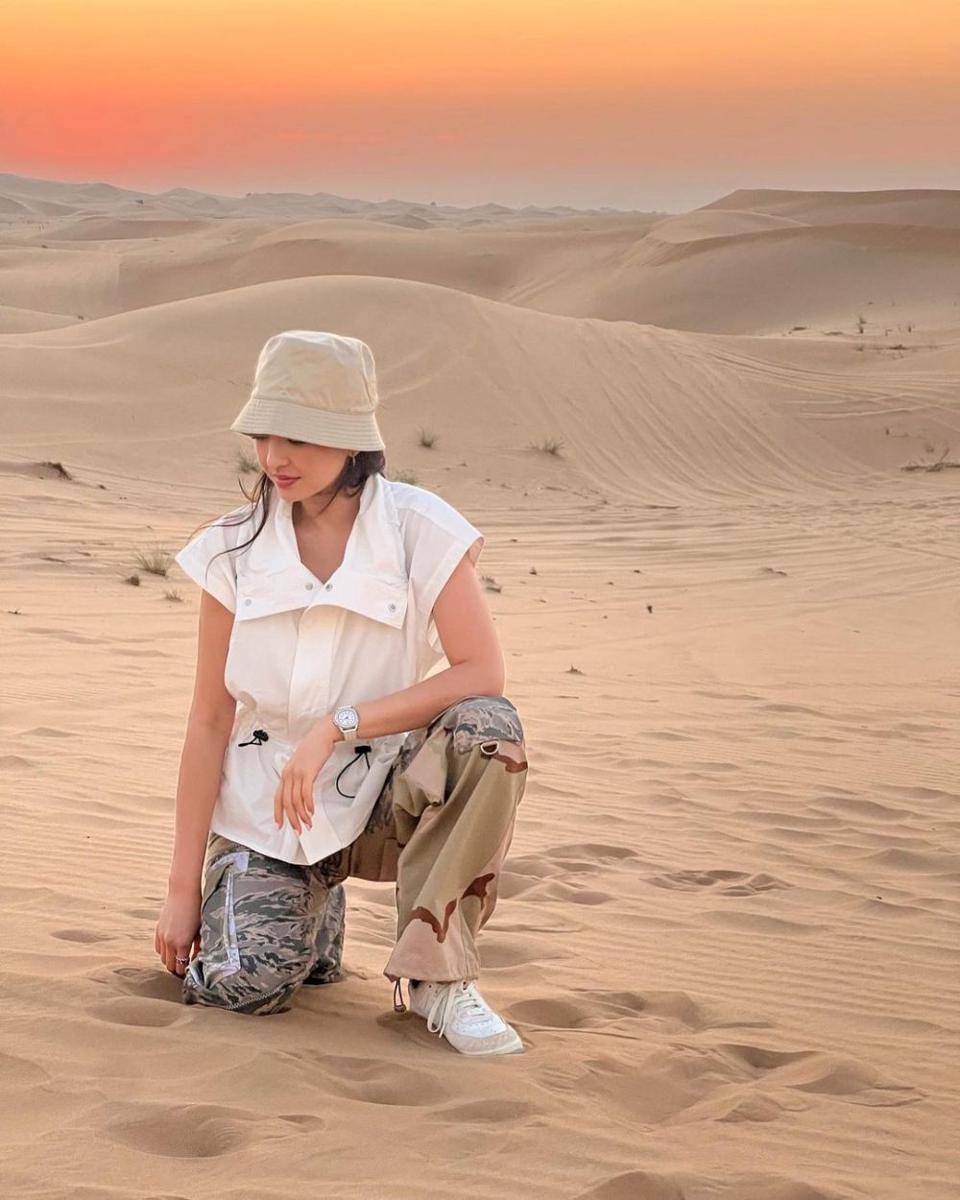 outfit liburan ala Raline Shah (instagram.com/@ralineshah)