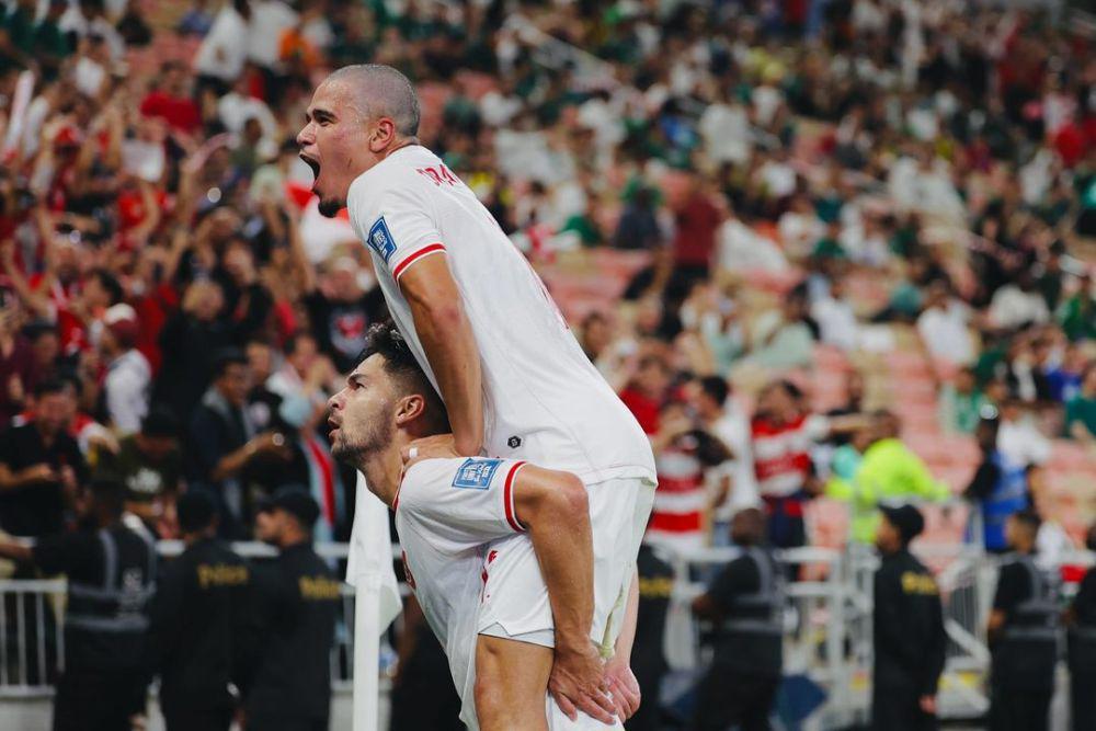 Sandy Walsh dan Jordi Amat Ternyata Cedera