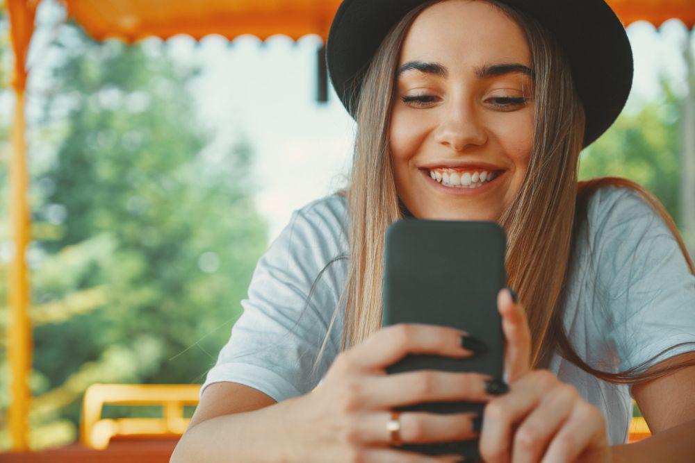5 Alasan Harus Low Key di Media Sosial, Privasi Itu Penting!