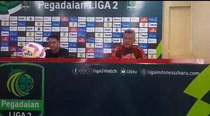 Pemain Sriwijaya FC i dan Pelatih Hendri Susilo dalam prematch SFC vs PSMS (Dok. Media Officer Palembang)