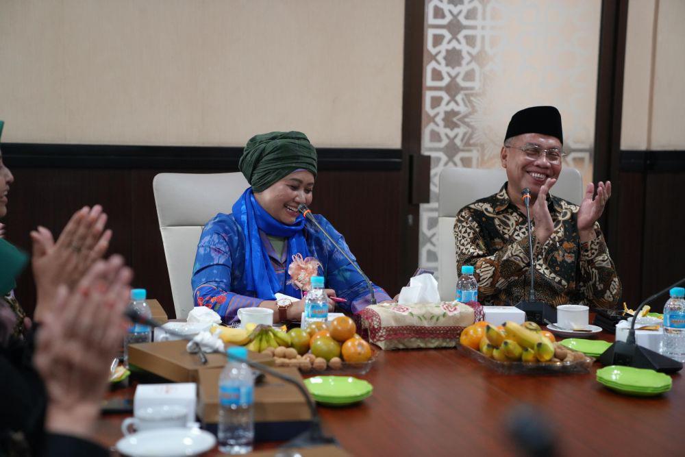 Giliran Luluk Ingin Ambil Hati Warga Muhammadiyah Jatim