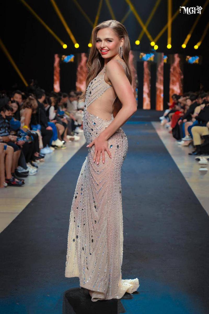 Potret Wakil Eropa Saat Konferensi Pers Miss Grand International 2024 (Facebook.com/Miss Grand International)
