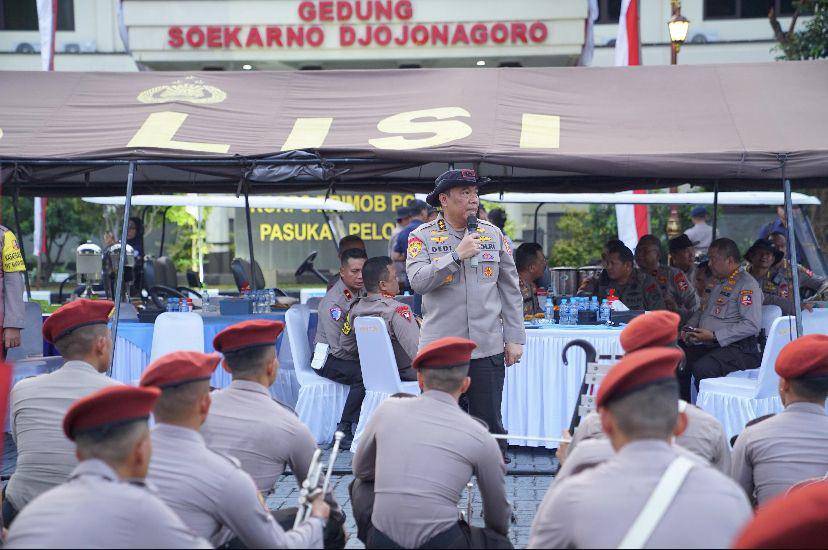 Polri gelar gladi bersih apel gelar pasukan pengamanan pengambilan sumpah Presiden dan Wakil Presiden terpilih di Mako Brimob, Kelapa Dua, Jumat (11/10/2024). (Dok. SSDM Polri)