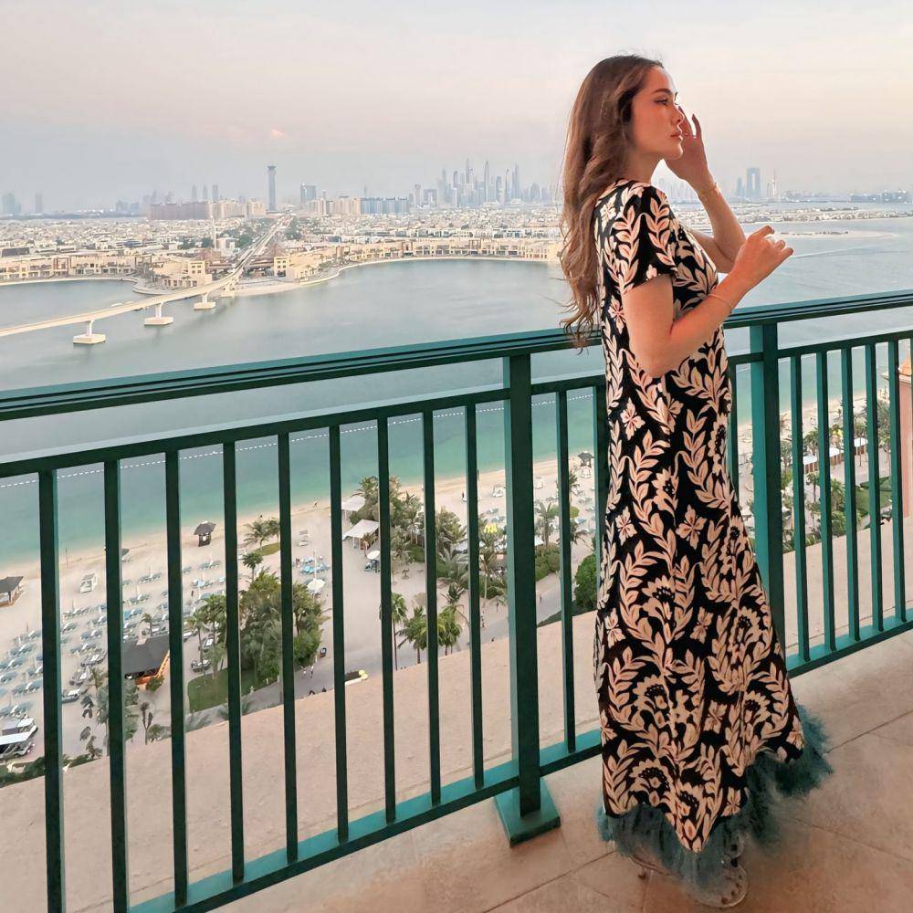 potret Cathy Sharon liburan ke Dubai (instagram.com/cathysharon)