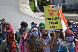 aman.or.id/Masyarakat Adat Tutup TPL