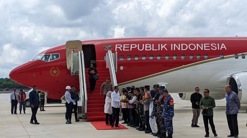 Jokowi Mendarat Perdana Pakai Pesawat Berbadan Besar di Bandara IKN