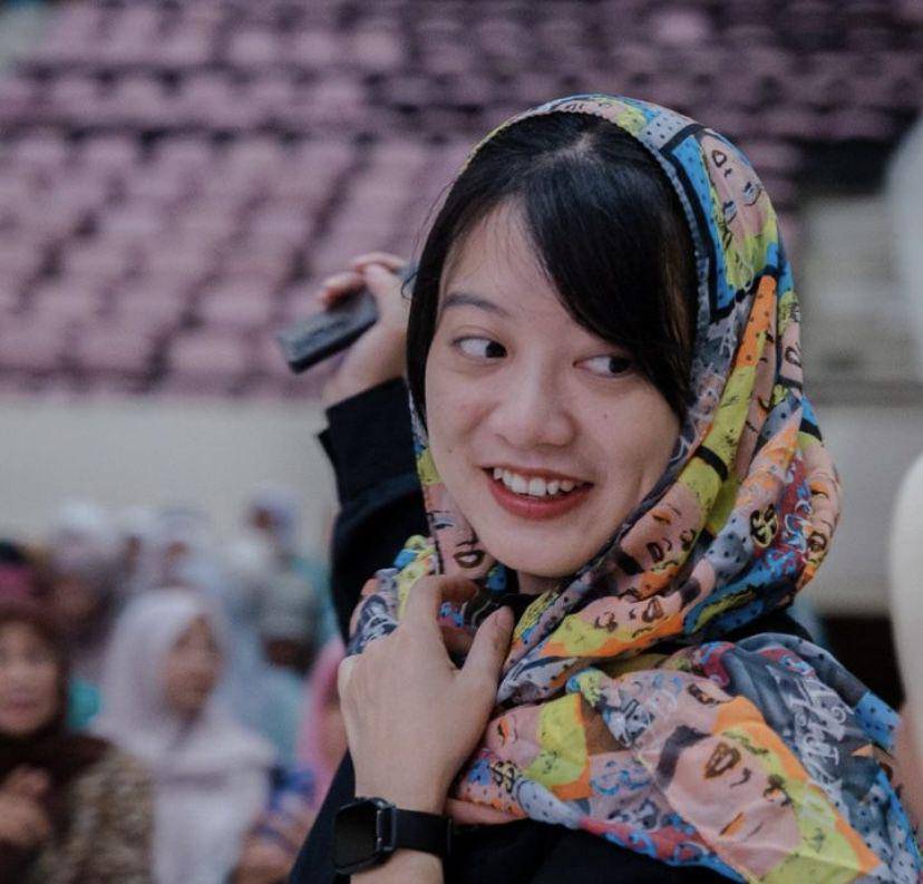potret Leony berkunjung ke Aceh (Instagram.com/leonyvh)