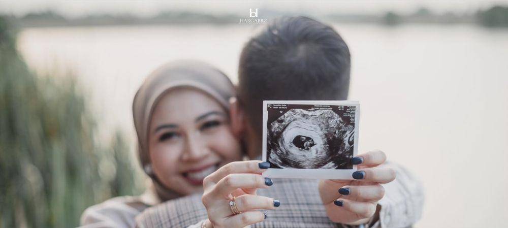 potret Kesha Ratuliu umumkan kehamilan ketiga (instagram.com/hargabro)