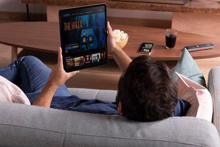 nonton film (freepik.com/freepik)