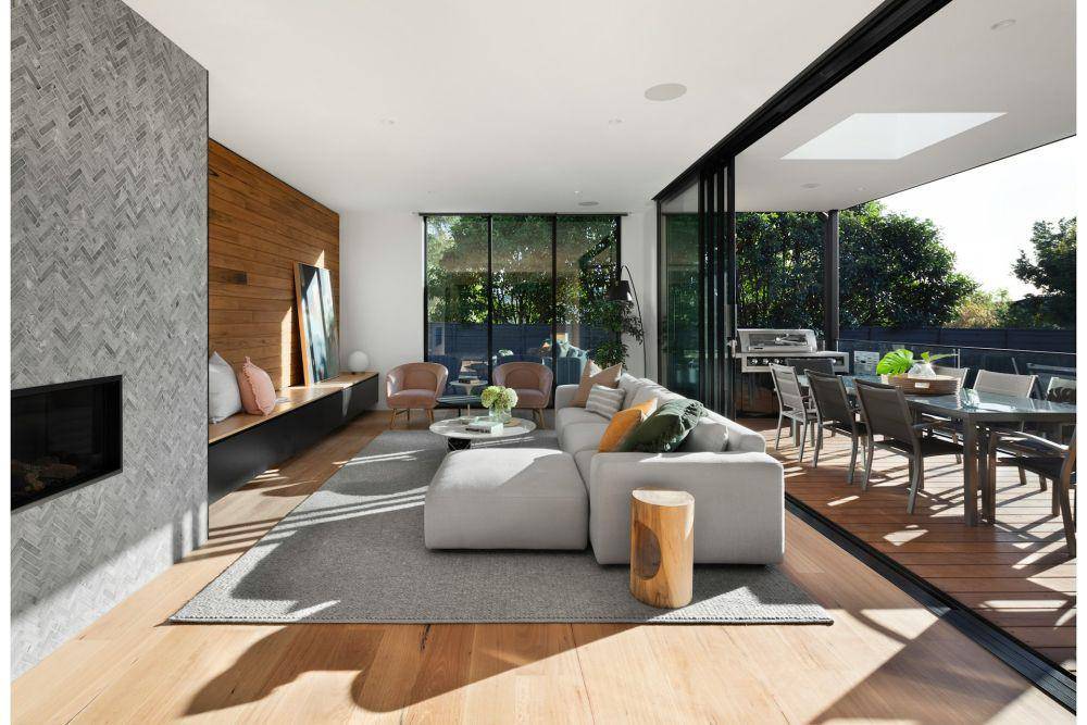 dak cor teras rumah minimalis modern (unsplash.com/R ARCHITECTURE)
