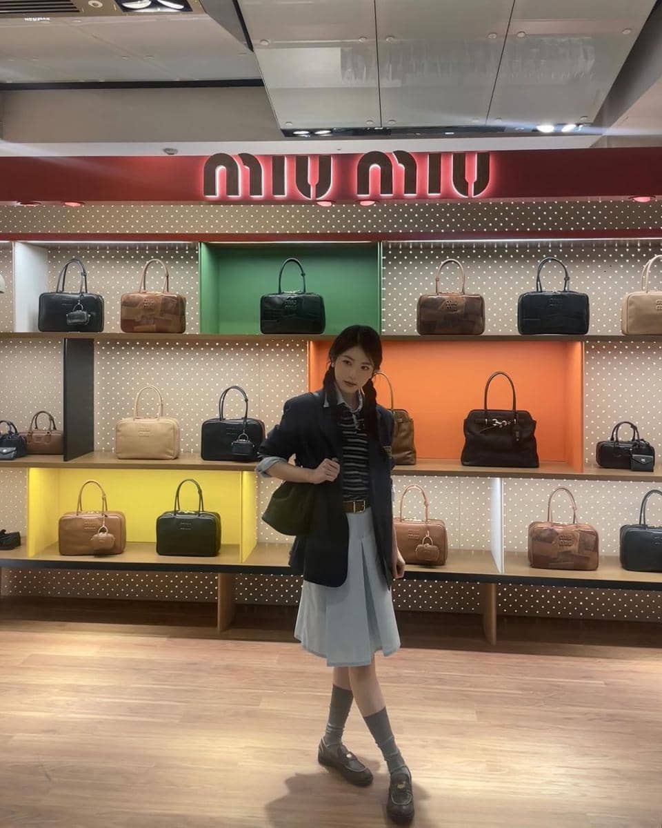 Shin Ye Eun (instagram.com/__shinyeeun)