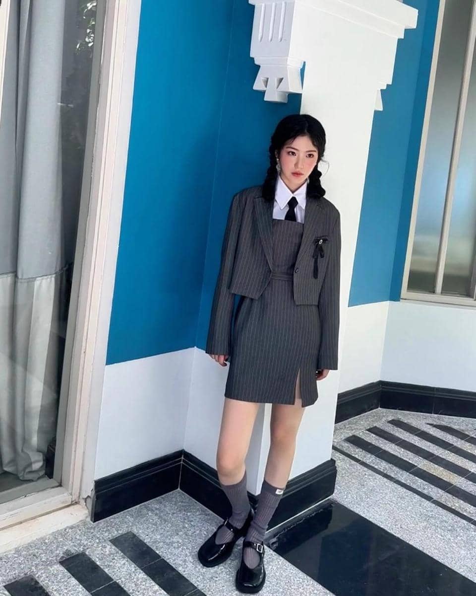 Shin Ye Eun (instagram.com/__shinyeeun)