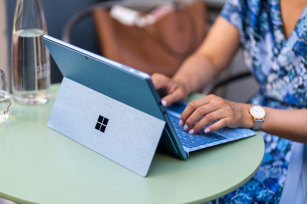 potret Microsoft Surface Pro 9 (support.microsoft.com)