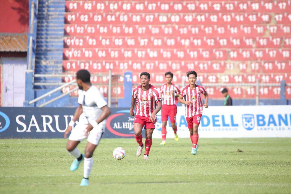 Pemain Deltras Fc saat melawan Persipura Jayapura. IDN Times/ istimewa