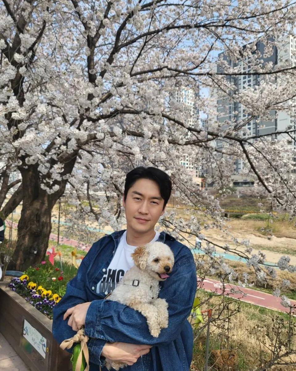 Oh Eui Sik (instagram.com/oh_euisik)