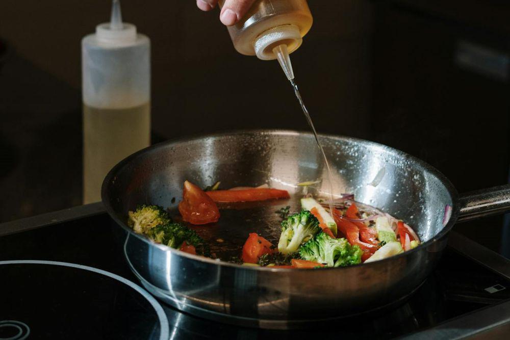 25 Istilah Memasak dalam Bahasa Inggris, dari Dasar sampai Mahir