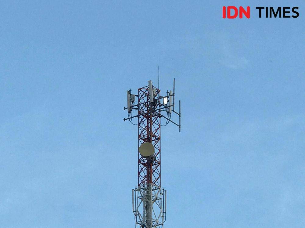 Ilustrasi menara base transceiver station (BTS) di kawasan dataran tinggi lereng Gunung Ungaran di Kabupaten Semarang. (IDN Times/Dhana Kencana)