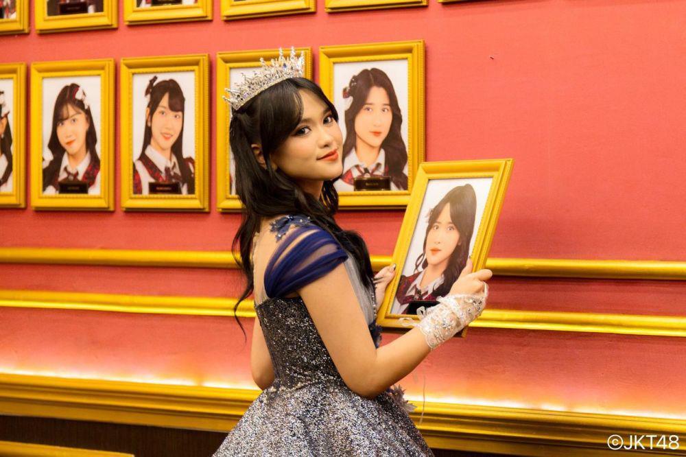 Momen Detik-detik Adel JKT48 Melepas Kabesha-nya, Momen Terindah!