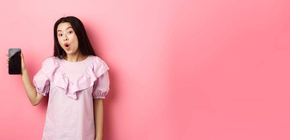 ilustrasi baju berwarna pink pastel (freepik.com/benzoix)