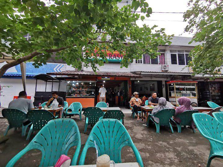 Nasi Gurih Pak Rasyid, Banda Aceh (google.com/maps/Luthfi Naufal)