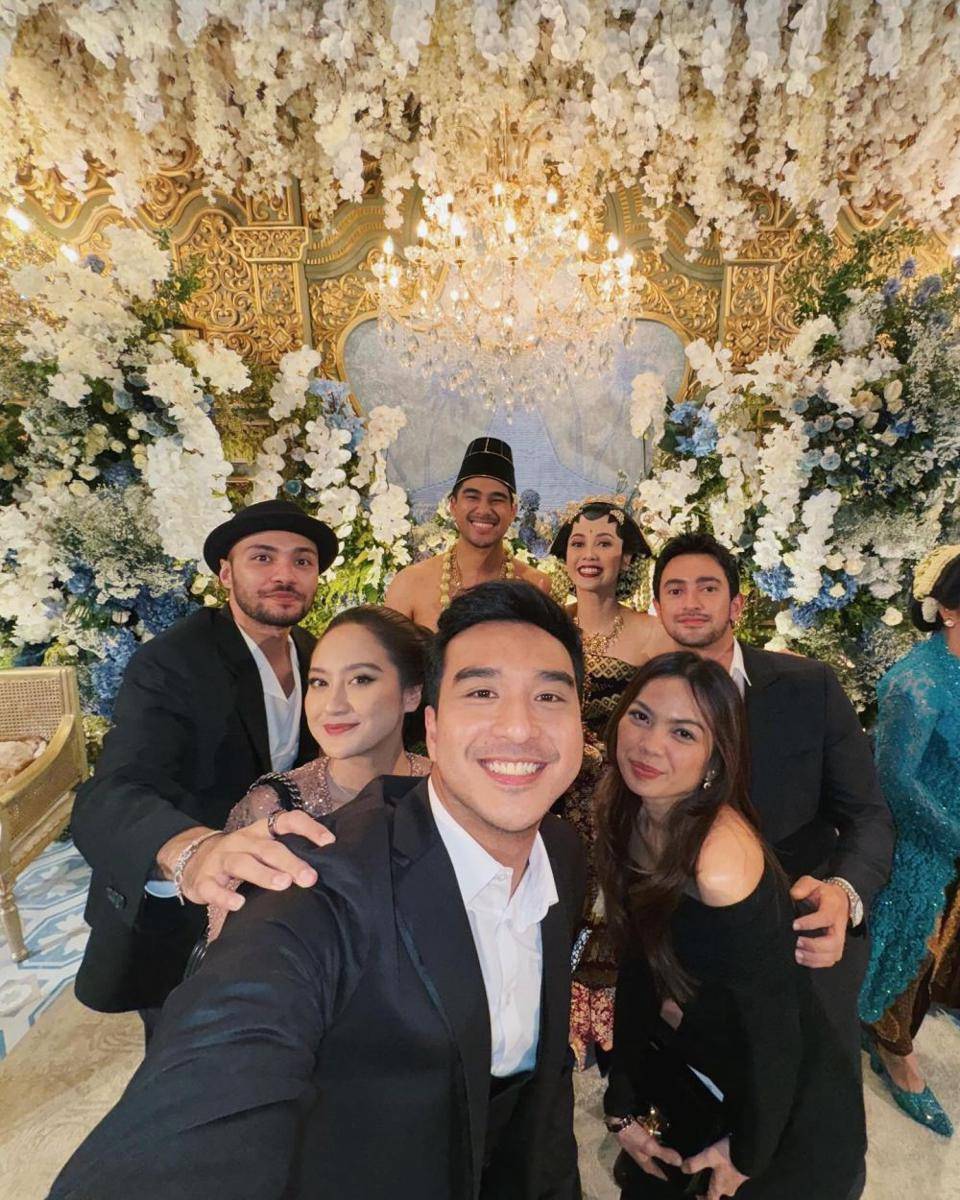 Salshabilla Adriani jadi bridesmaid Anggika (Instagram.com/salshabillaadr)