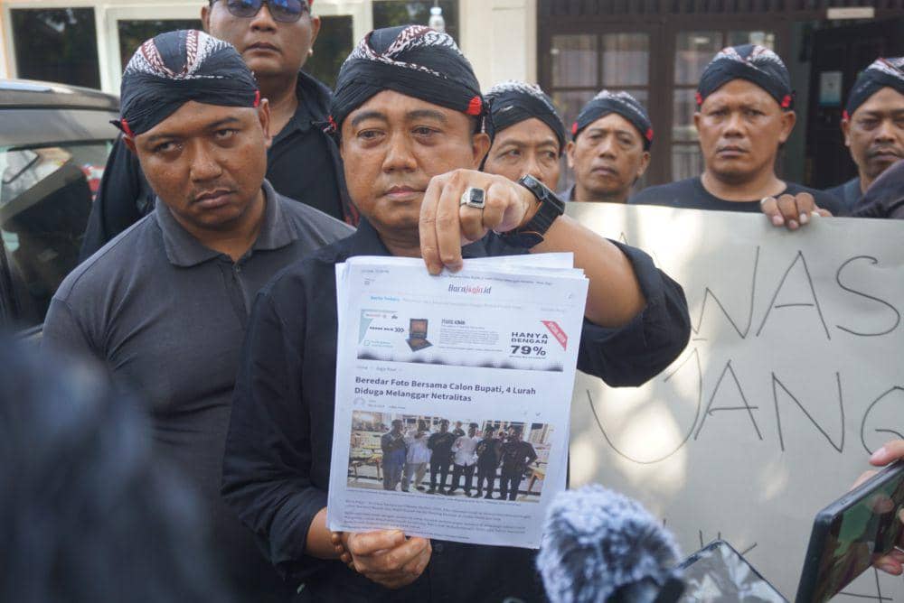 FMM adukan 4 lurah di Sleman ke Bawaslu. (IDN Times/Tunggul Damarjati)