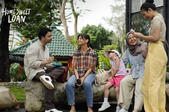 Komunikasi Terbuka dengan Keluarga (instagram.com/@homesweetloanfilm)