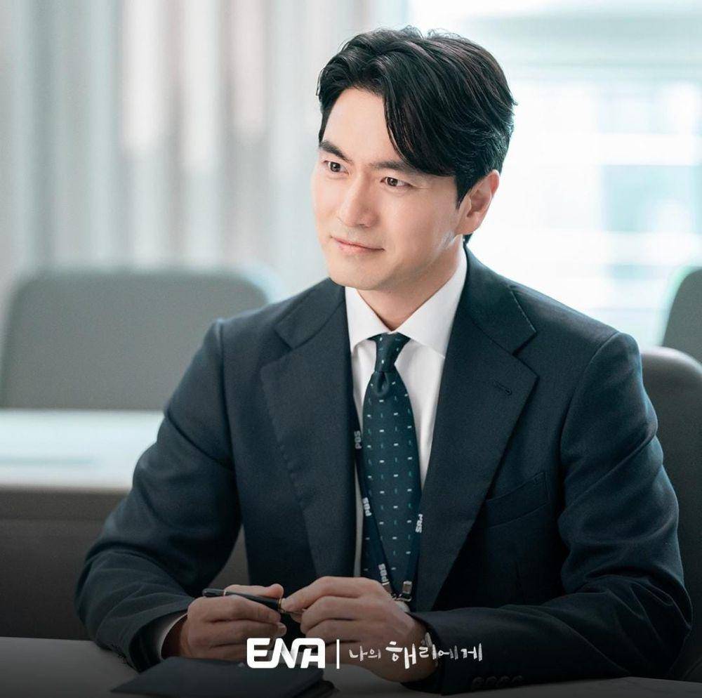 Lee Jin Wook di drama Dear Hyeri (instagram.com/channel.ena.d)