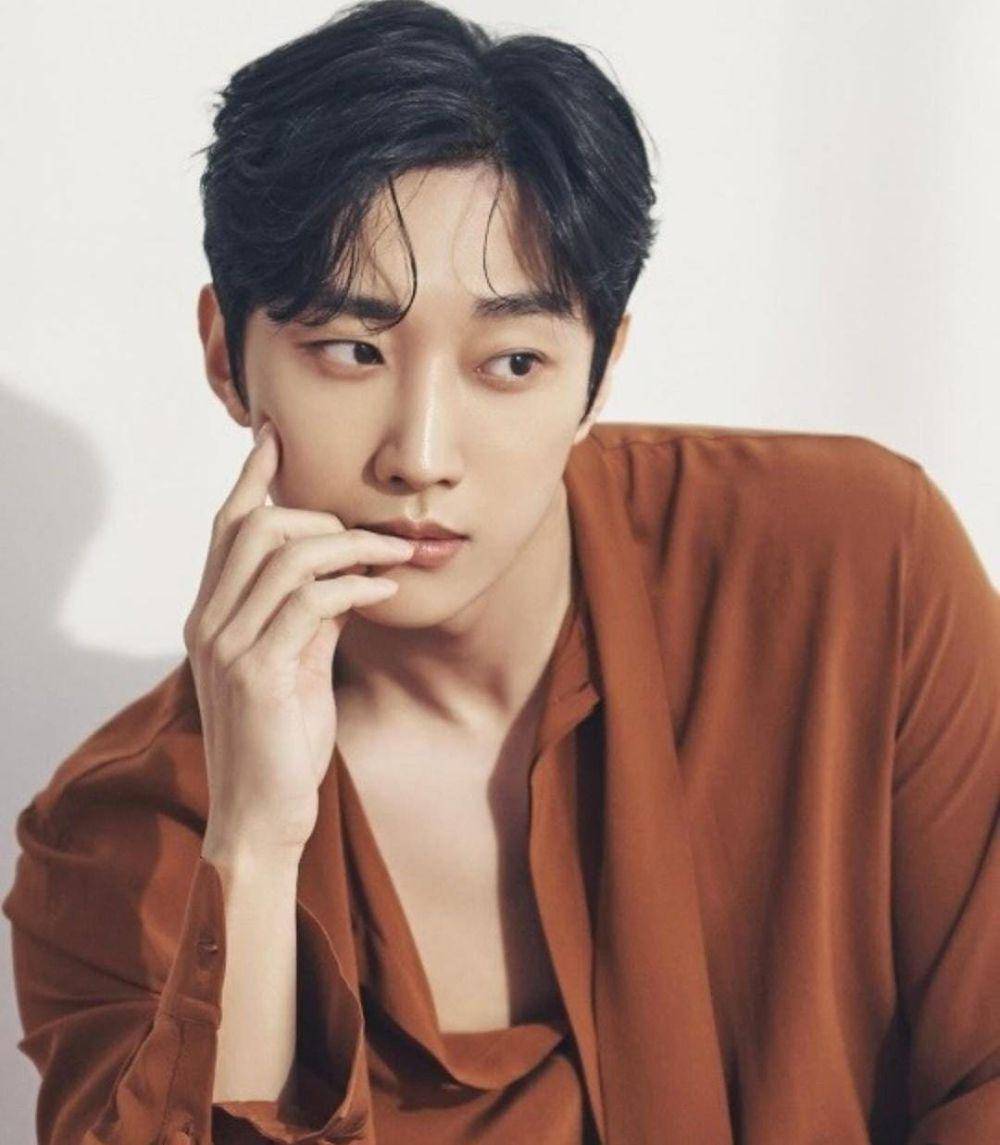 Jung Jin Young (instagram.com/jinyoung0423)