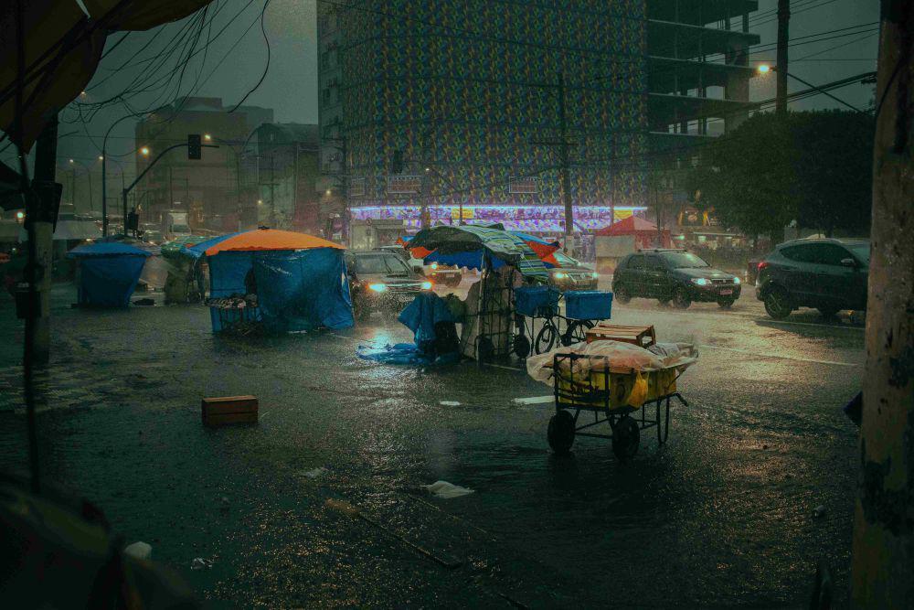 BPBD Surabaya Antisipasi Hujan Deras Disertai Angin Imbas La Nina