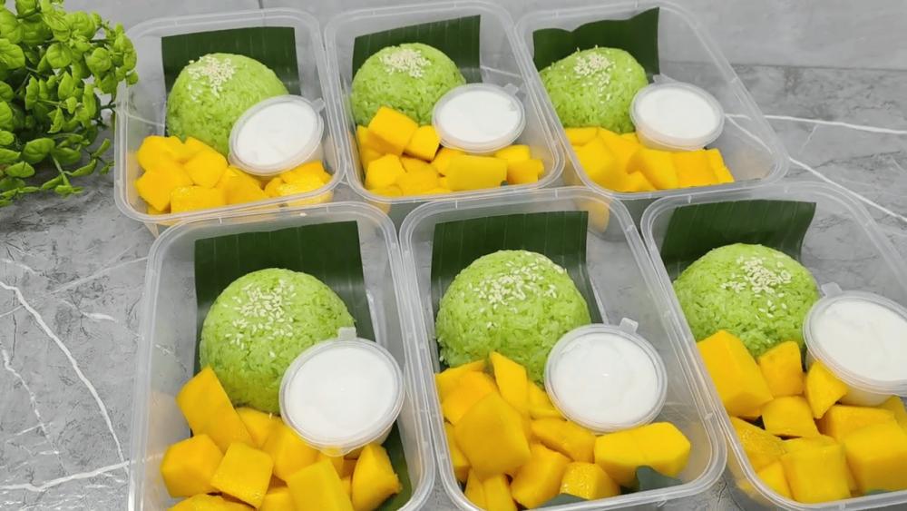 Resep Mango Sticky Rice Pandan yang Pulen dan Cantik Warnanya