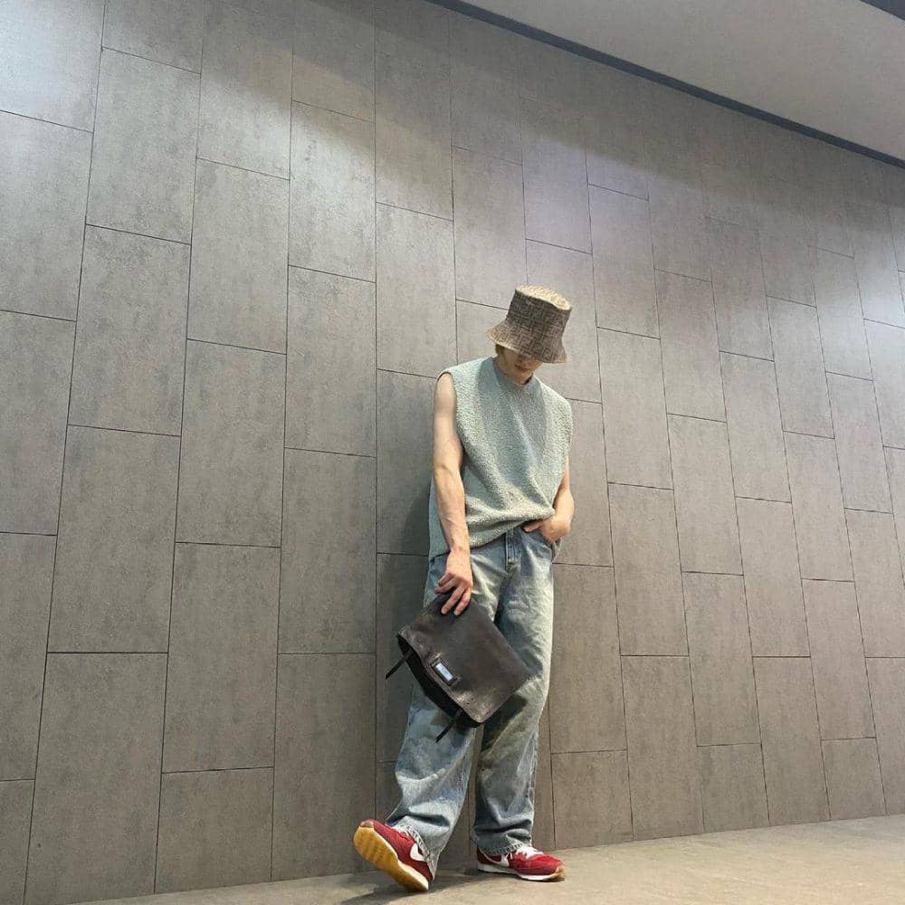 mix and match jeans ala Rocky (instagram.com/p_rocky)