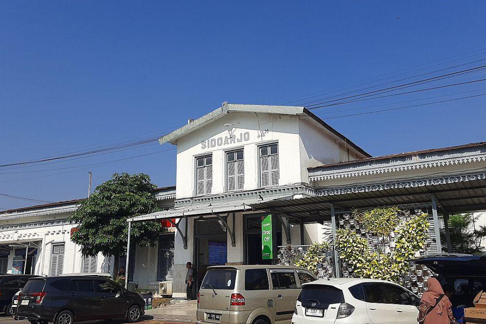 9 Stasiun Kereta Api di Sidoarjo yang Masih Aktif Beroperasi