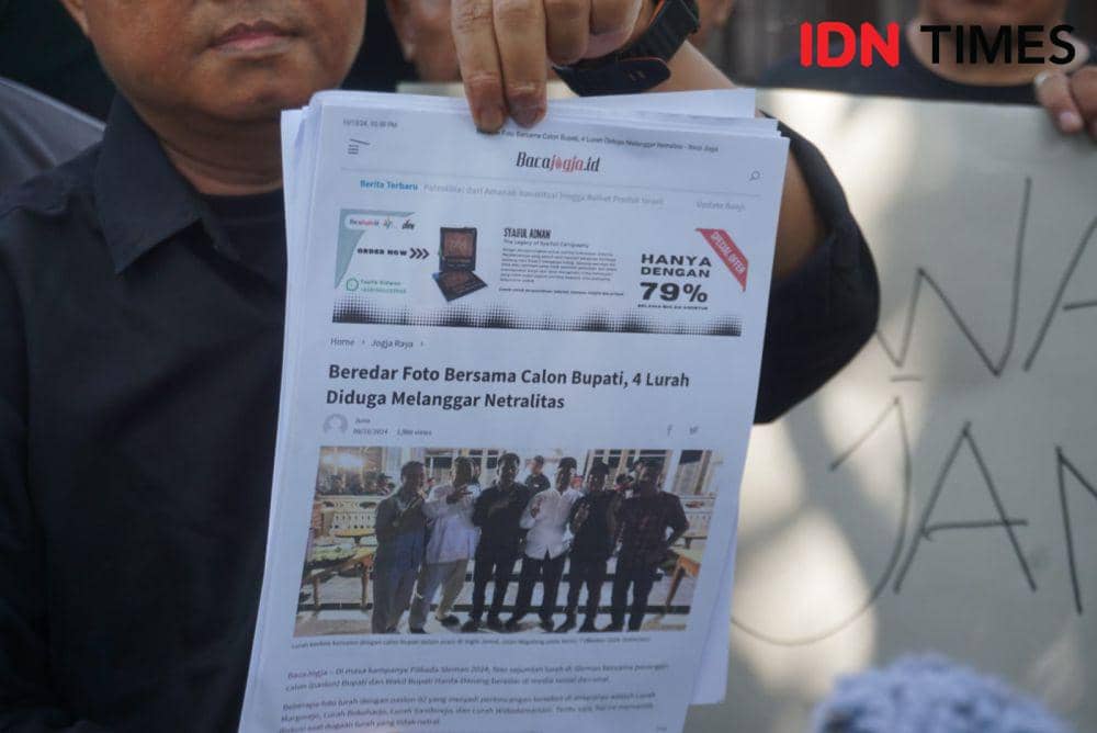 FMM adukan 4 lurah di Sleman ke Bawaslu. (IDN Times/Tunggul Damarjati)