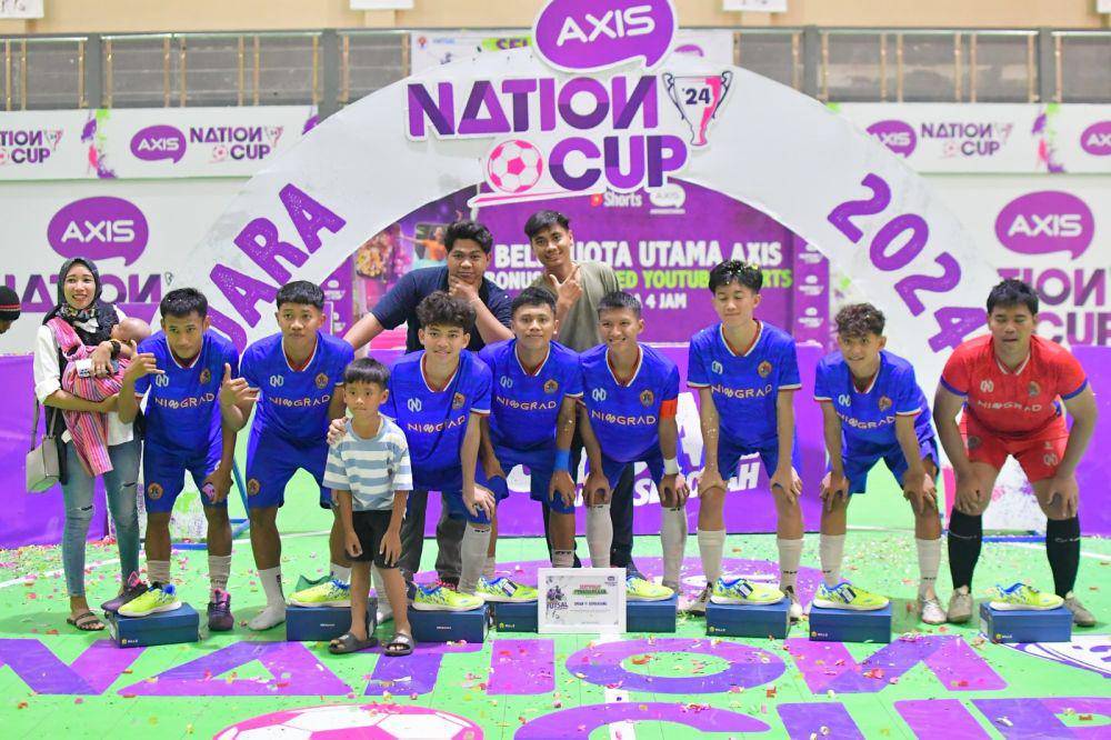 Tim SMA Negeri 11 yang melaju ke Grand Final AXIS Nation Cup 2024. (Dok. XL Axiata)