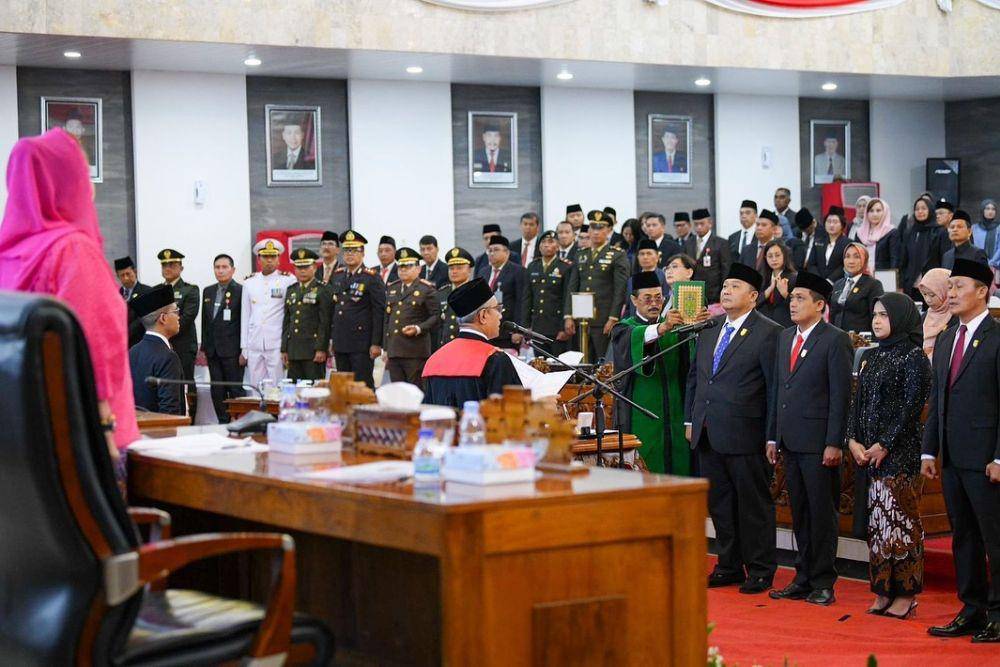 Pengangkatan pimpinan DPRD Kota Semarang periode 2024-2029. (dok. Pemkot Semarang)