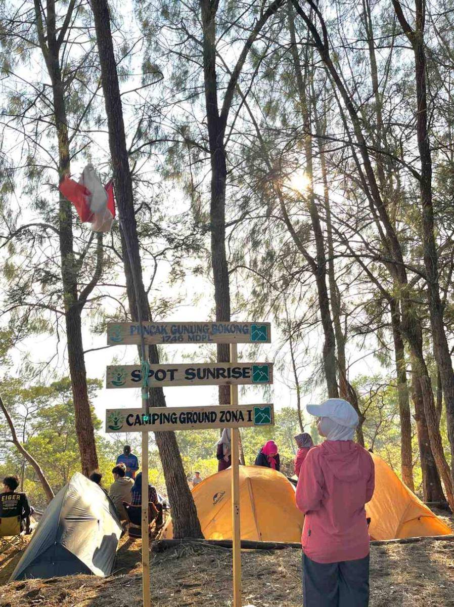 Spot Sunrise di Puncak Gunung Bokong. (dok. pribadi/Dian Afrilla)